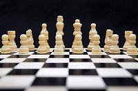 Шахматистки обыграли испанских и британских сеньоров