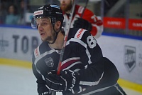 Нападающий хоккейного клуба «Рубин» Алексей Митрофанов: «Седьмые матчи выигрывают те, у кого нервы стальные»